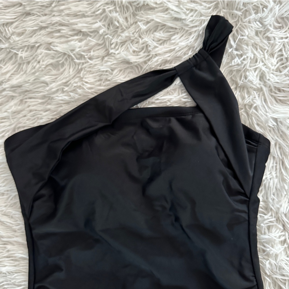 HOLIPICK One-Shoulder Ruched Black Swimsuit Women’s Size M - Picture 3 of 15